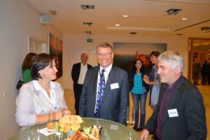 ADT-Präsident Böge (Mitte) im Gespräch mit Maria Noichl und Martin Häusling