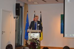 Bruno Krieglstein vom Stuttgarter Landwirtschaftsministerium eröffnet den Parlamentarischen Abend
