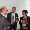 Geschäftsführer Hans-Peter Schons und Präsident Böge begrüßen die baden-württembergische Europaabgeordnete Elisabeth Jeggle.